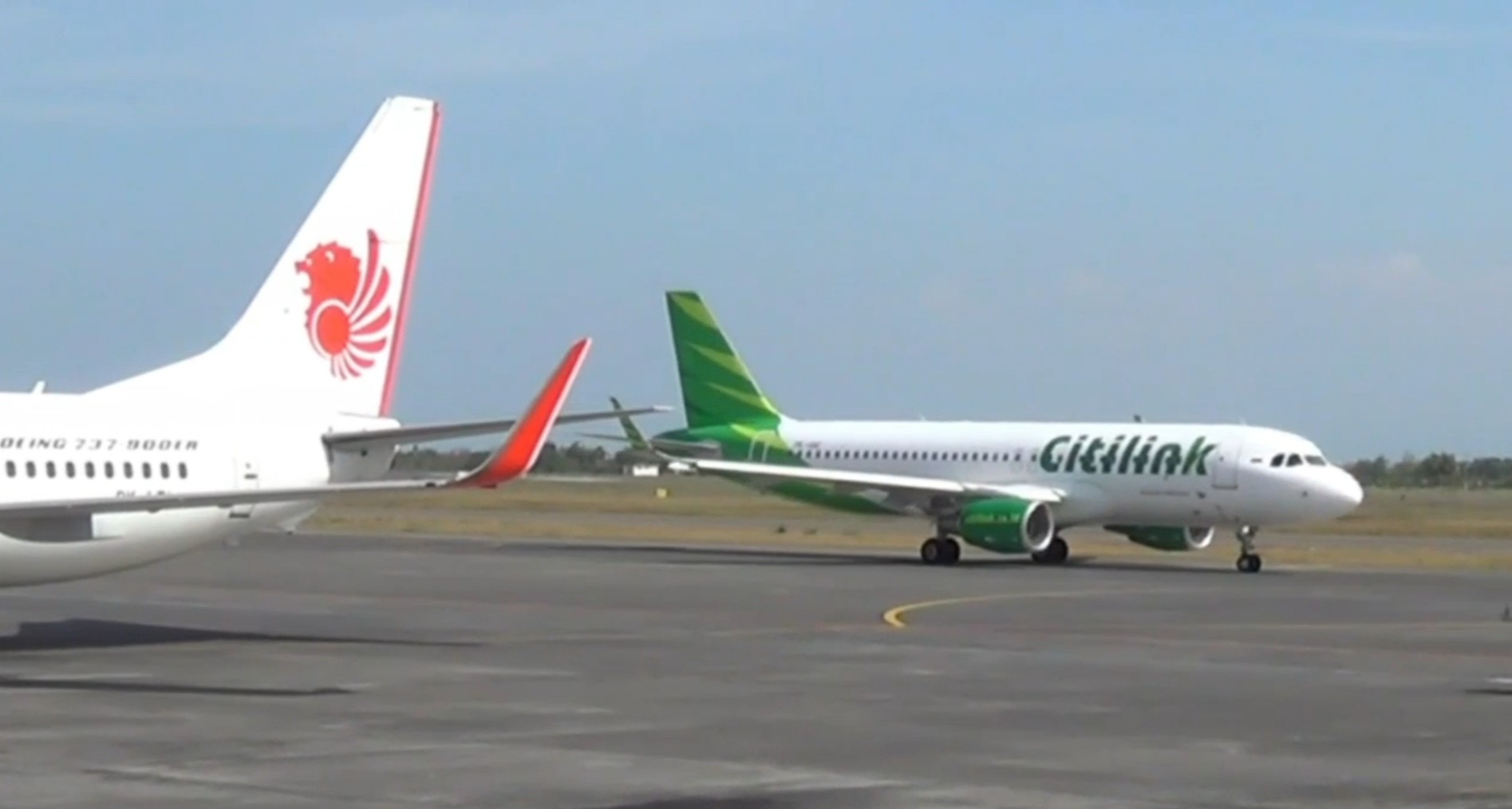 Insiden Pesawat Latih di Runway Juanda, Sembilan Penerbangan Dialihkan