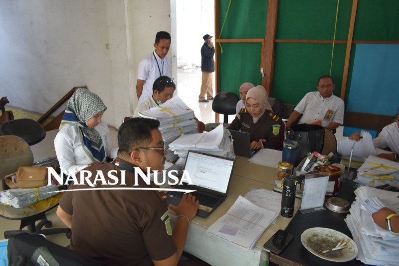 Dugaan Korupsi Sewa Liar Stand PD Pasar Surya Surabaya, 223 Dokumen Disita Kejari