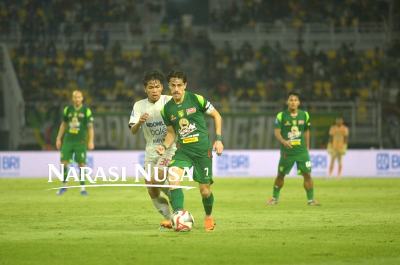 Persebaya Kalahkan Persita 1-0 di GBT, Gol Rivera Jadi Penentu Kemenangan